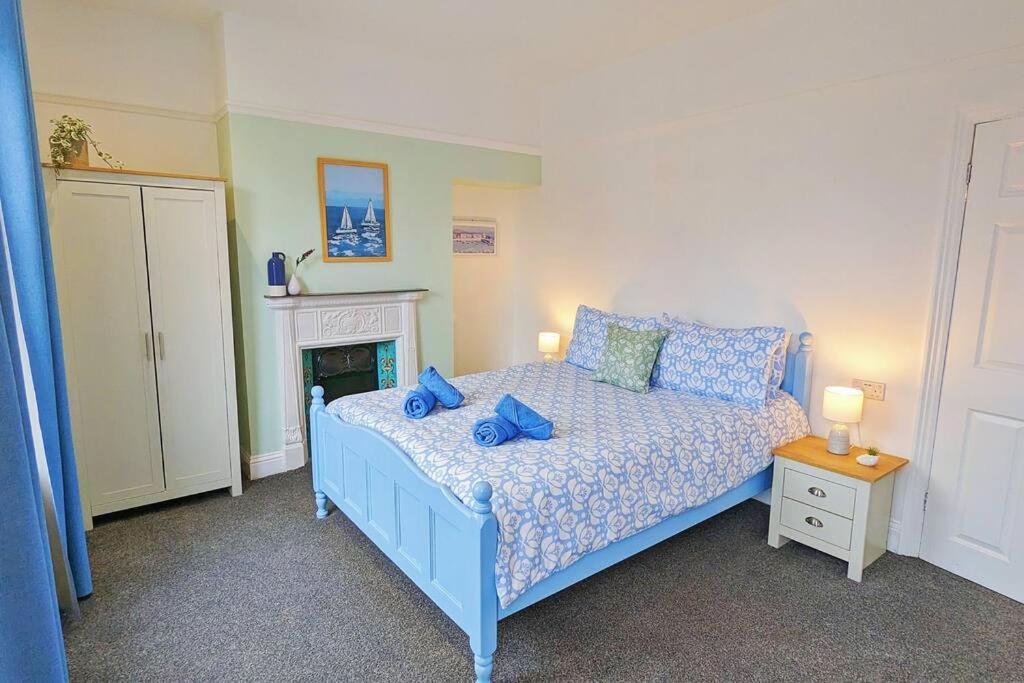 Villa Seaside Escapes - With Relaxing Hot Tub! Scarborough Exterior foto