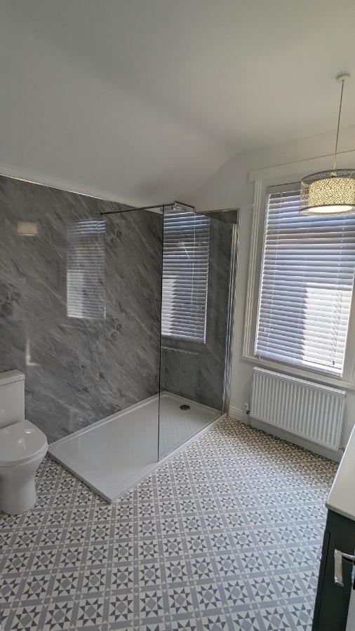 Villa Seaside Escapes - With Relaxing Hot Tub! Scarborough Exterior foto